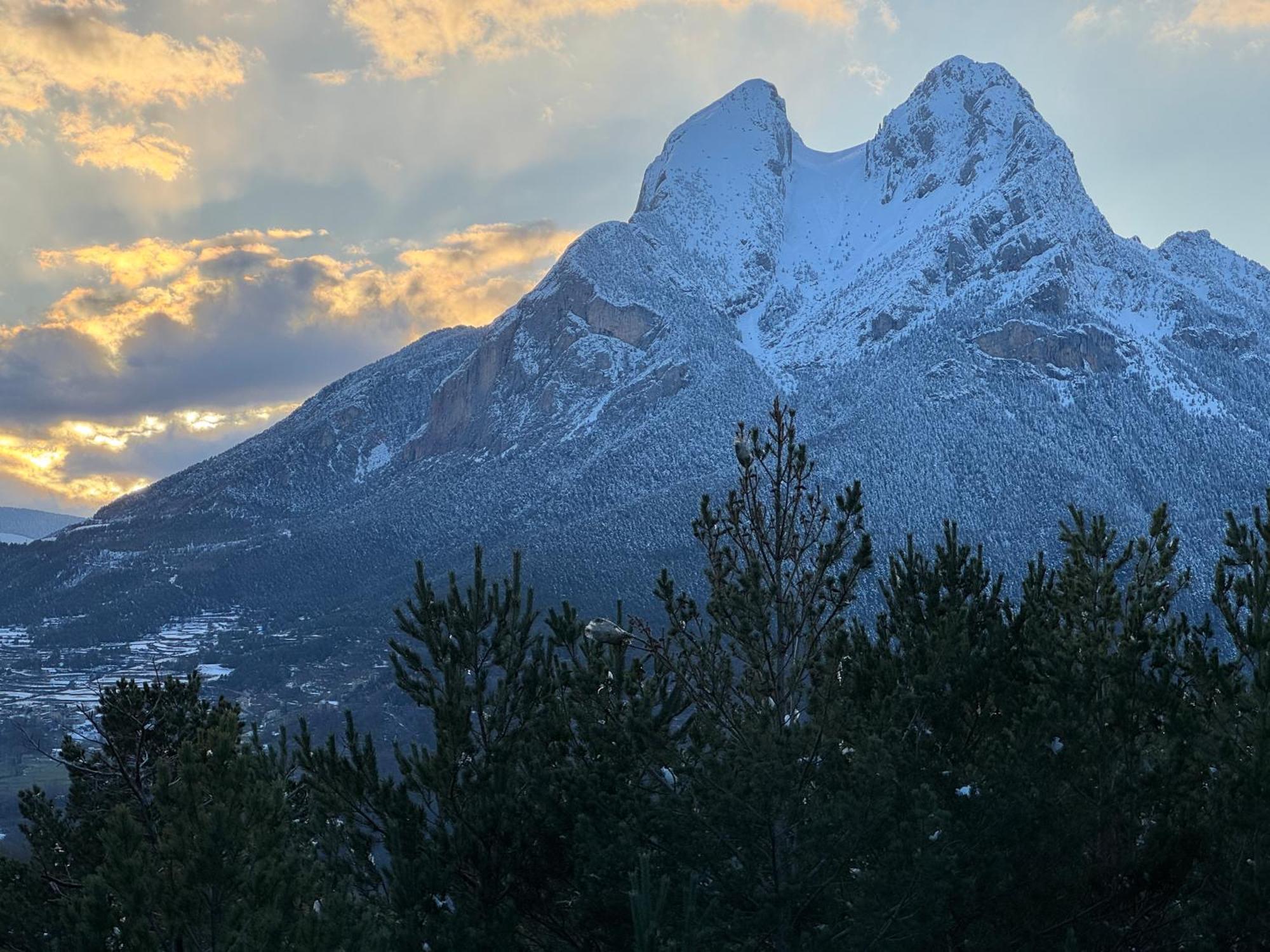 La Cara Nord , Alojamiento Turistico ,Saldes, A Los Pies Del Pedraforca, Apartamento Екстериор снимка